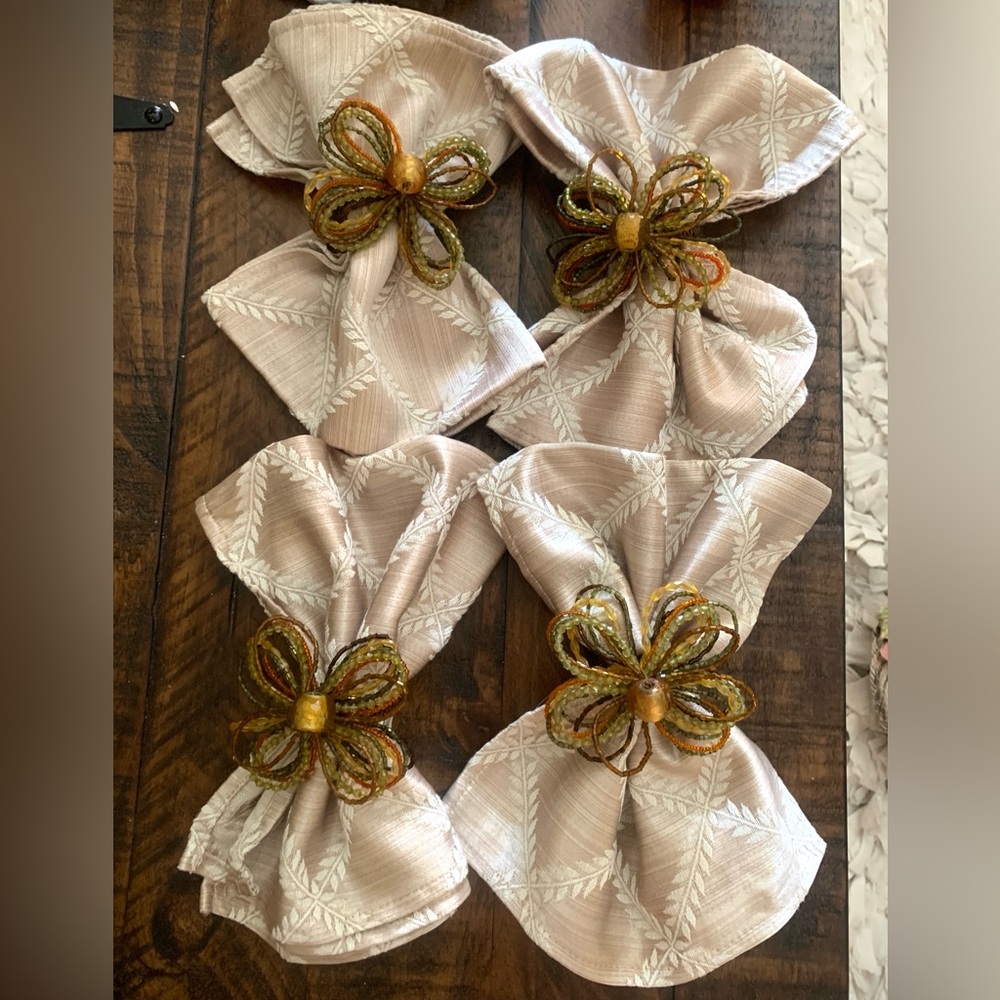 Lenox laurell leafs garland 4 pieces napkins set tan beige 18” x 18”